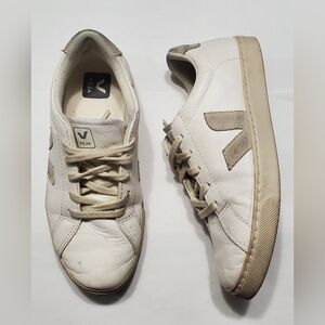 Veja White Low-Top Sneakers (Beige Sole)